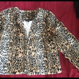 Faux fur print blazer